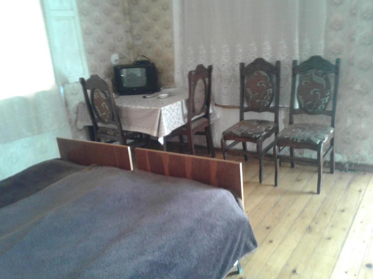 Levani'S Guesthouse Zugdidi Exterior foto